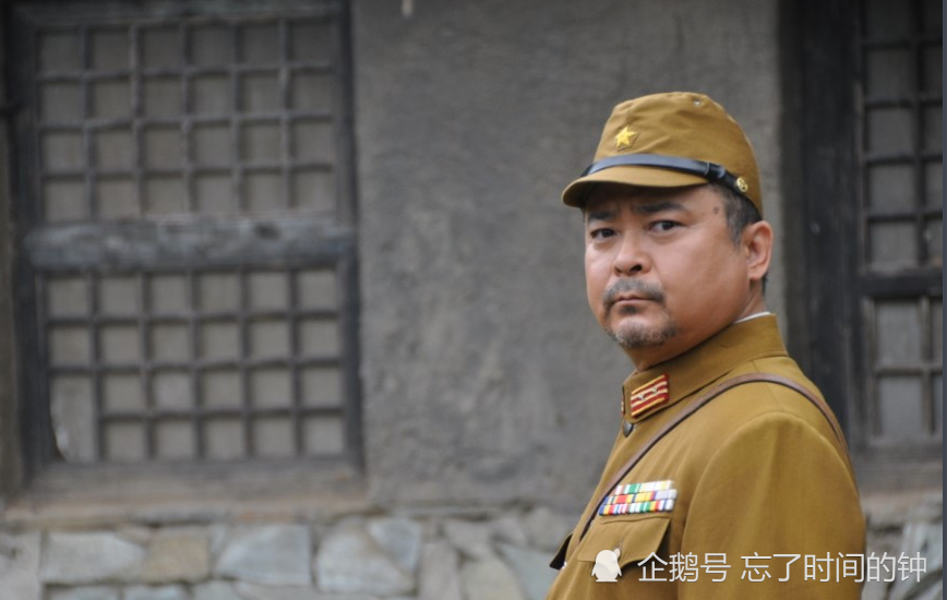 《闪闪的红星》中的潘冬子,演起了日本军官,是不是颠覆你的想象_腾讯