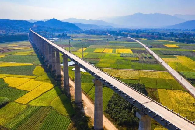 连城这条铁路"长龙"静卧金色田野|冠豸山|赣龙铁路|浦梅铁路|连城县