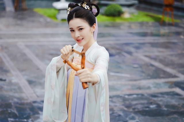 赵樱子|从16岁驾驭到50岁？演尽传奇一生的赵樱子，我还看不到她的上限