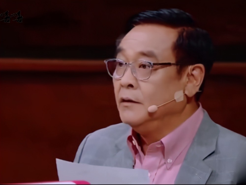 赵露思|赵露思紧急辟谣“表白肖战”！流量明星被粉丝控制，尔冬升才骂过