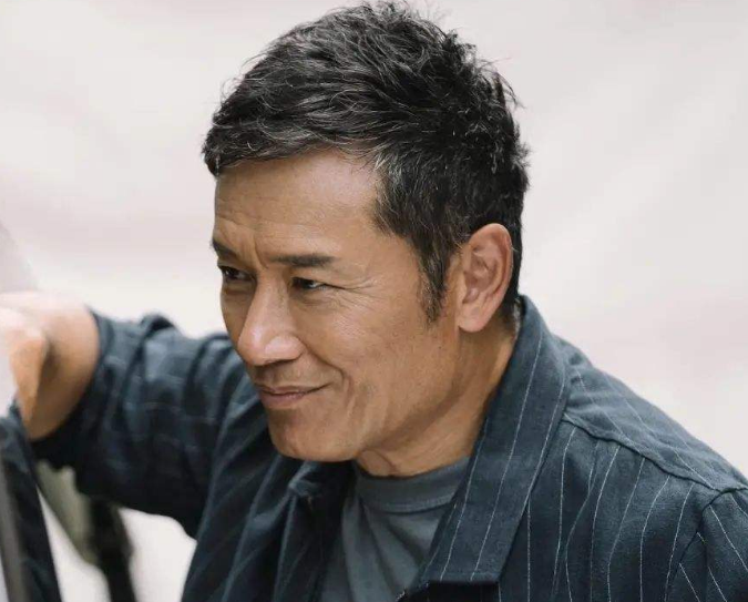 使徒行者3:卓凯"黑化"?身份扑朔迷离,他到底是好人还是坏人?_腾讯新闻