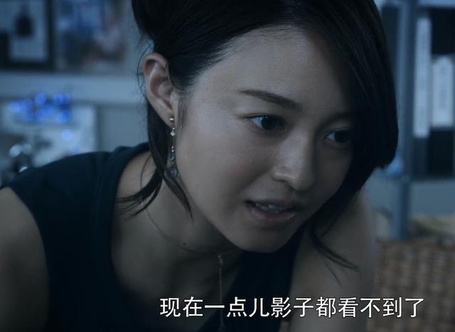 贝利亚唯一一个人间体可是石刈亚璃依,一位知性型御姐