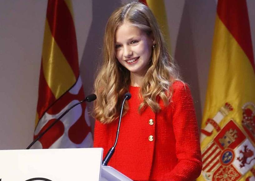 西班牙大公主15岁了!集美貌和才华于一身,即将迎来划时代女王