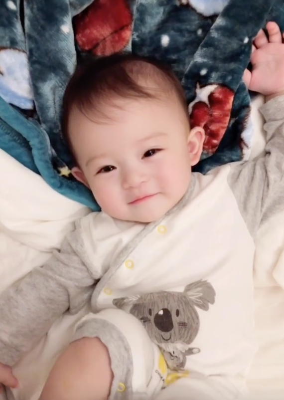 贾晓晨|她女儿真的好漂亮啊！