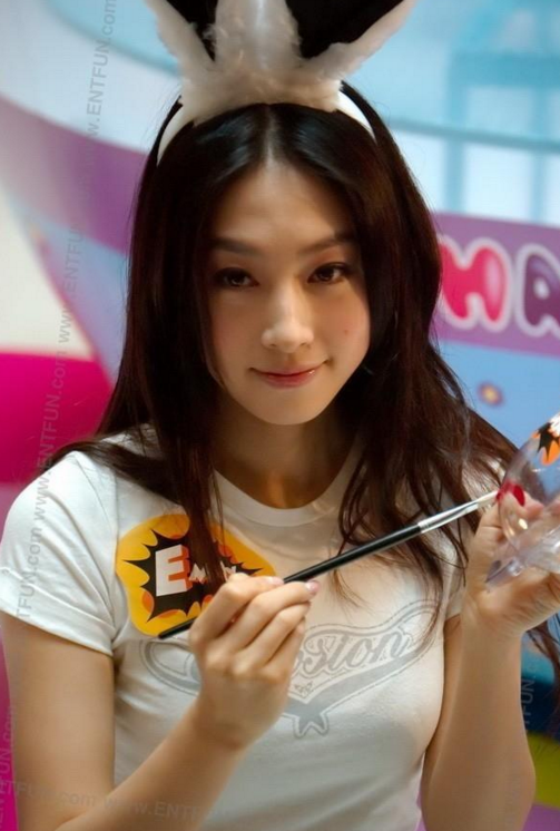 贾晓晨|她女儿真的好漂亮啊！