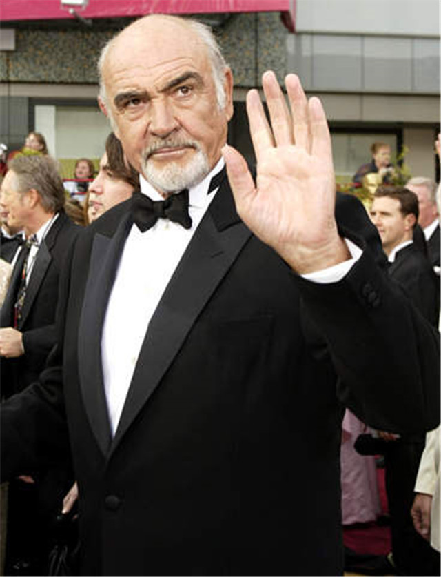 肖恩·康纳利|首任“007”扮演者肖恩·康纳利因肾癌去世 享年90岁