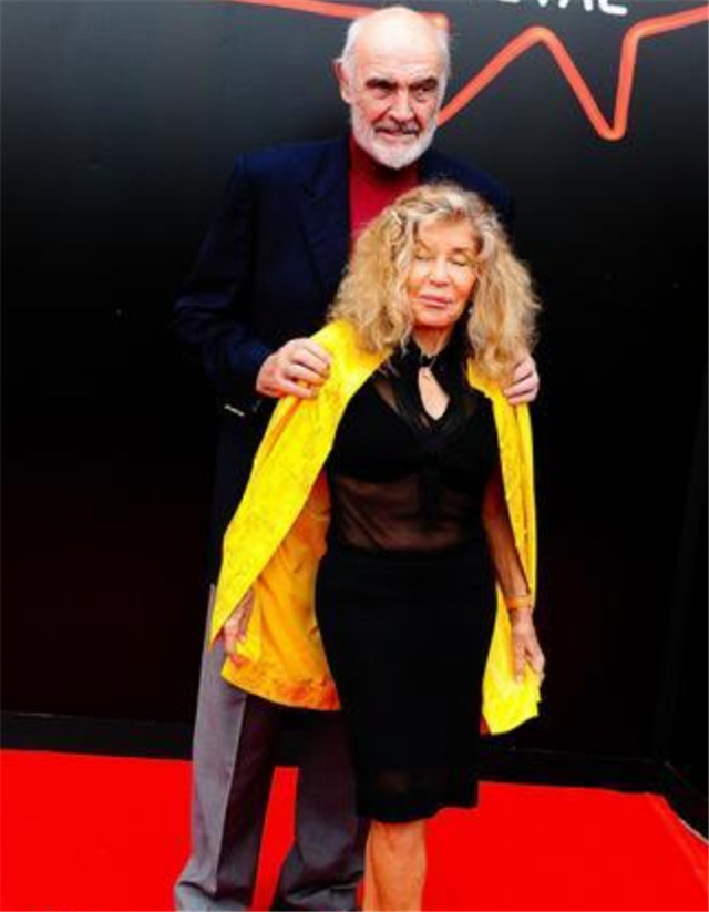 肖恩·康纳利|首任“007”扮演者肖恩·康纳利因肾癌去世 享年90岁