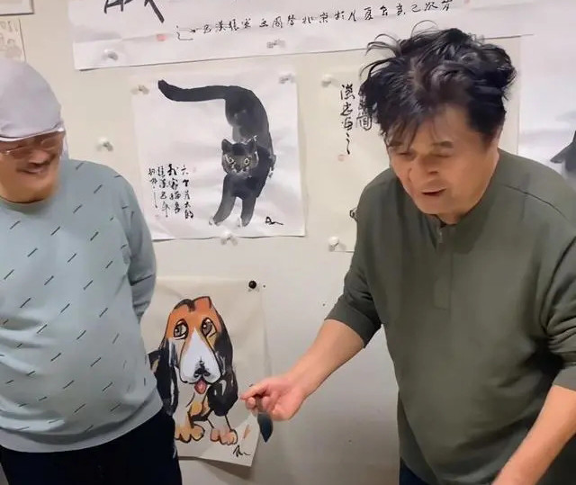 毕福剑|毕福剑23岁女儿另类造型跳舞，曾被批长得丑，却多才多艺