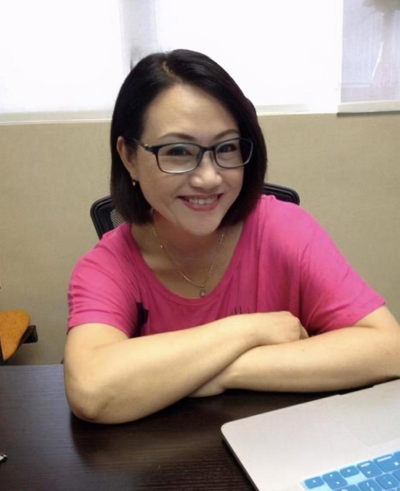 陈安莹|TVB御用“傻姑”陈安莹因妈妈一句话影响婚姻观，至今未婚