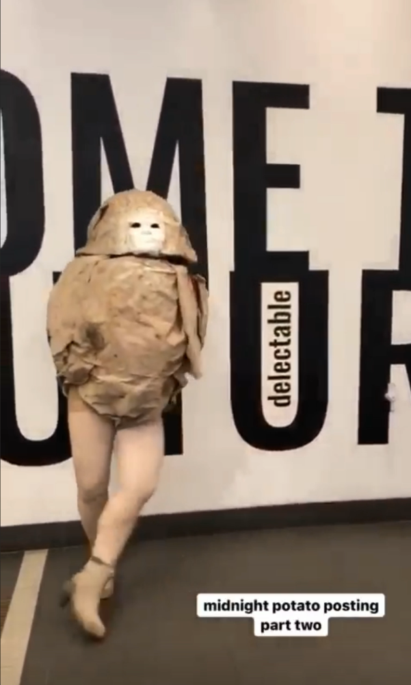 毕福剑|毕福剑23岁女儿另类造型跳舞，曾被批长得丑，却多才多艺