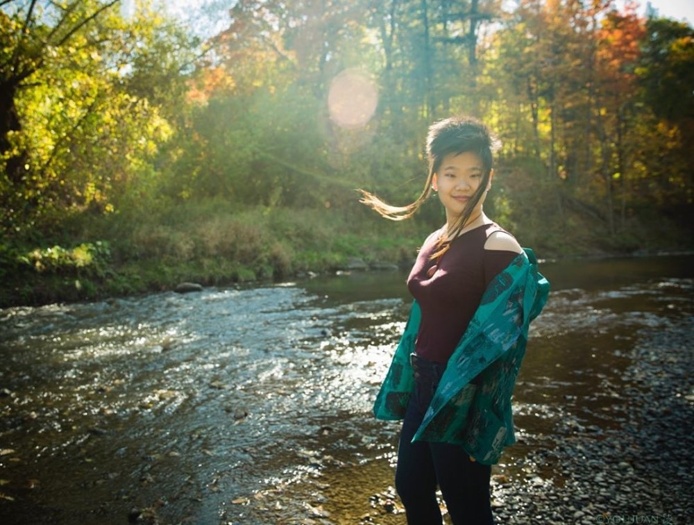 毕福剑|毕福剑23岁女儿另类造型跳舞，曾被批长得丑，却多才多艺