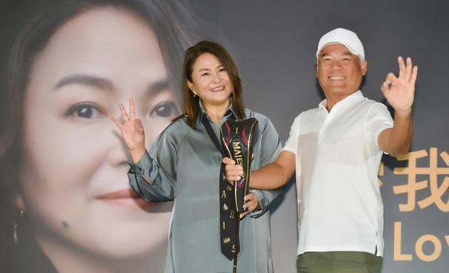 55岁裘海正近照曝光!身材发福难认出,曾与伊能静成团爆红