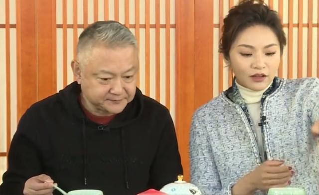 欧阳奋强|“宝玉”欧阳奋强庆“黛玉”陈晓旭冥诞，几人悼念显冷清，已离世14年！