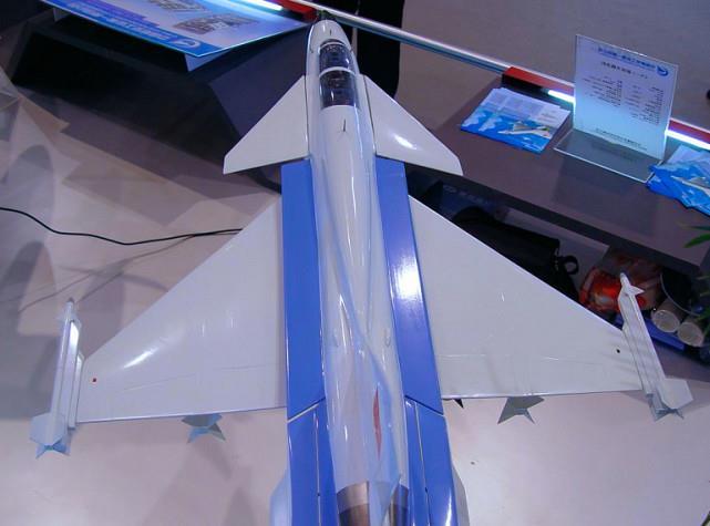 大幅改进,使ftc-2000g在2018年珠海航展上完成了令人惊讶的尾冲机动