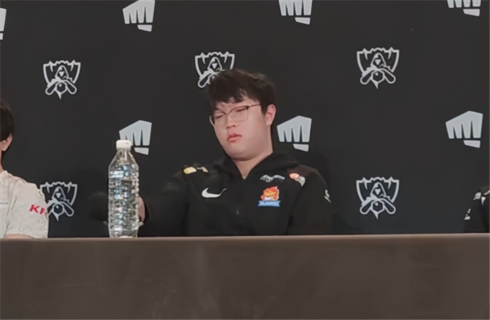 sn输了被喷万条!赛后bin哽咽道歉,网友:所有人记得你五杀