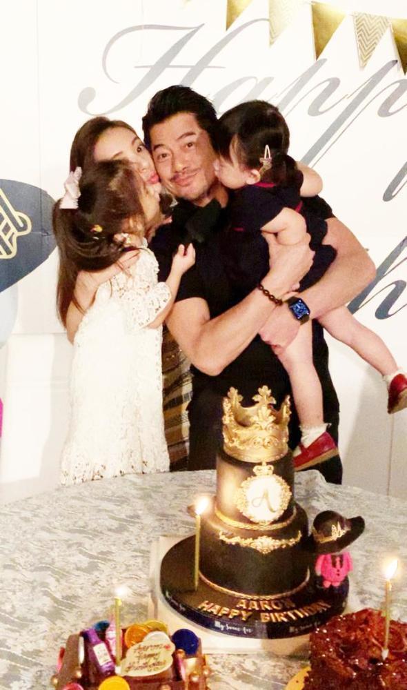 方媛|方媛晒万圣节造型，扎双马尾cos水冰月，扮相清纯别有韵味