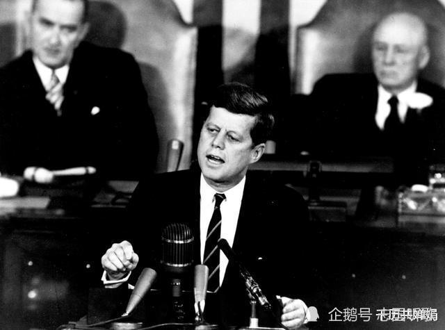 月球|为何各文明的传说中都没有出现月亮？其实出现过，但当时不叫月亮