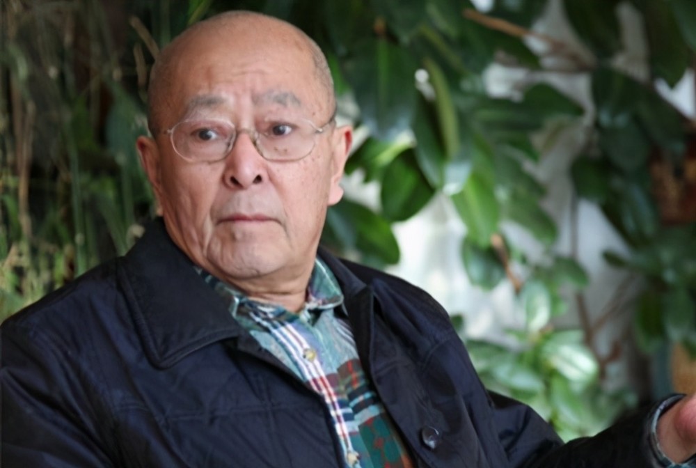 总理的扮演者王铁成:一生只演一个角色,为了智障儿子清苦一生_腾讯