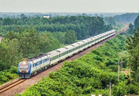 我国火车列车按速度可分为直达特快列车(z),特快列车(t),快速列车(k)