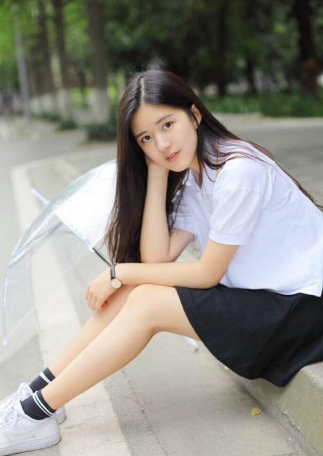 赵露思|赵露思两句话回应P图，澄清一个观点，评论区却被肖战粉丝攻占