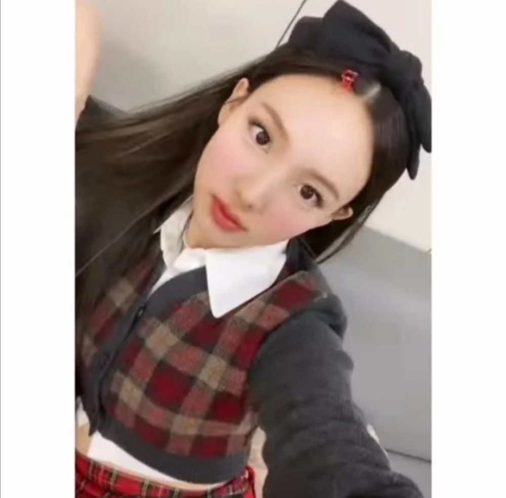twice成员林娜琏ins近日更新