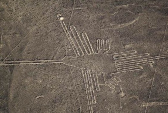 秘鲁|2000多年前，秘鲁的沙漠出现巨型动物图案，究竟是谁留下的？