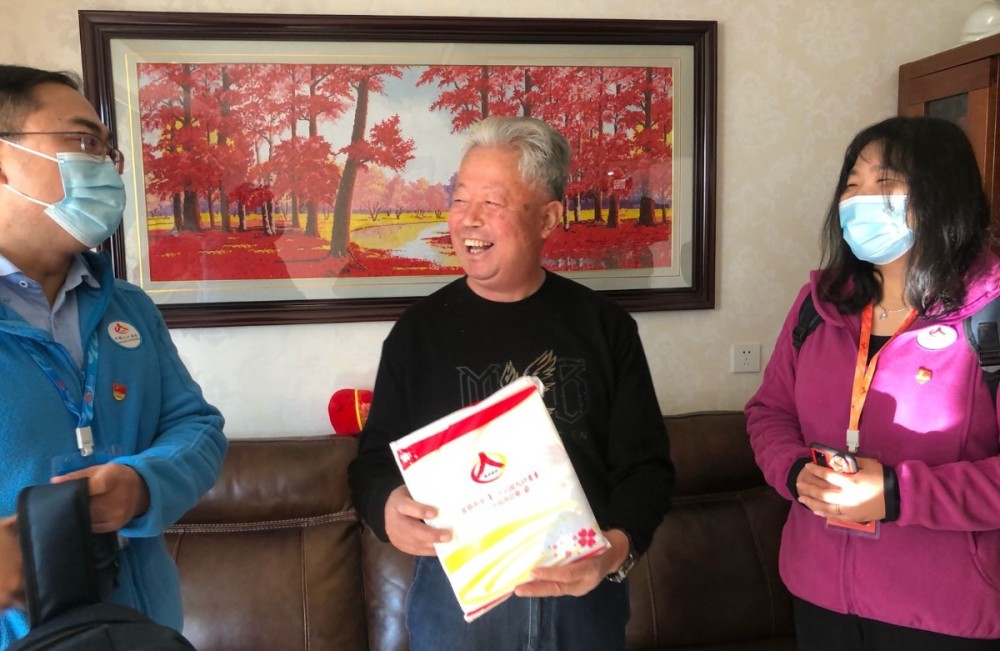 人口普查|10分钟搞定！北京11.5万人口普查员今起入户登记