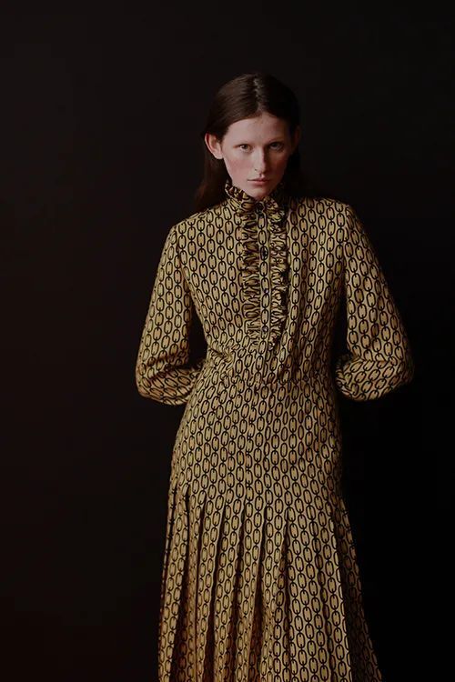 从被拒绝到被追捧:布尔乔亚风如何回归大众衣橱?