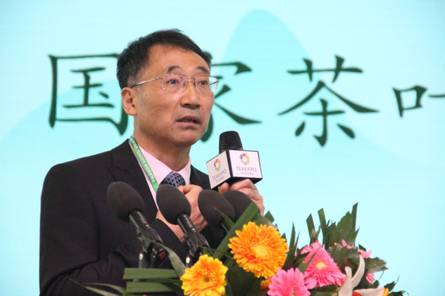 国家茶叶质量监督检验中心主任郑国建发布会上,国家茶叶质量监督检验
