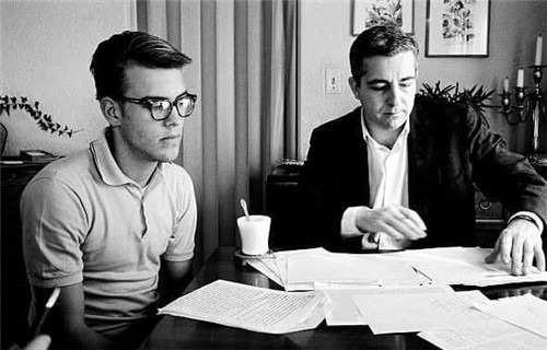 兰迪·加德纳|人可以多久不睡觉？17岁学生硬撑了264个小时，最后他成了这样