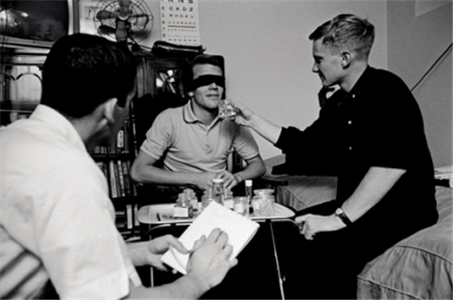 兰迪·加德纳|人可以多久不睡觉？17岁学生硬撑了264个小时，最后他成了这样