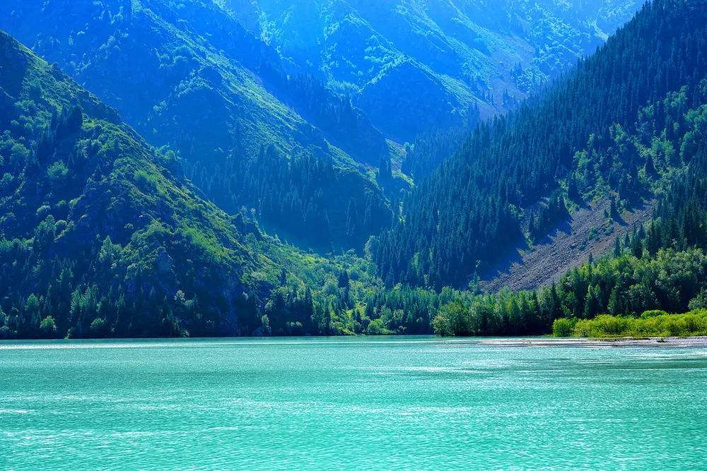 中亚这些湖泊,面积都在青海湖之上_腾讯新闻