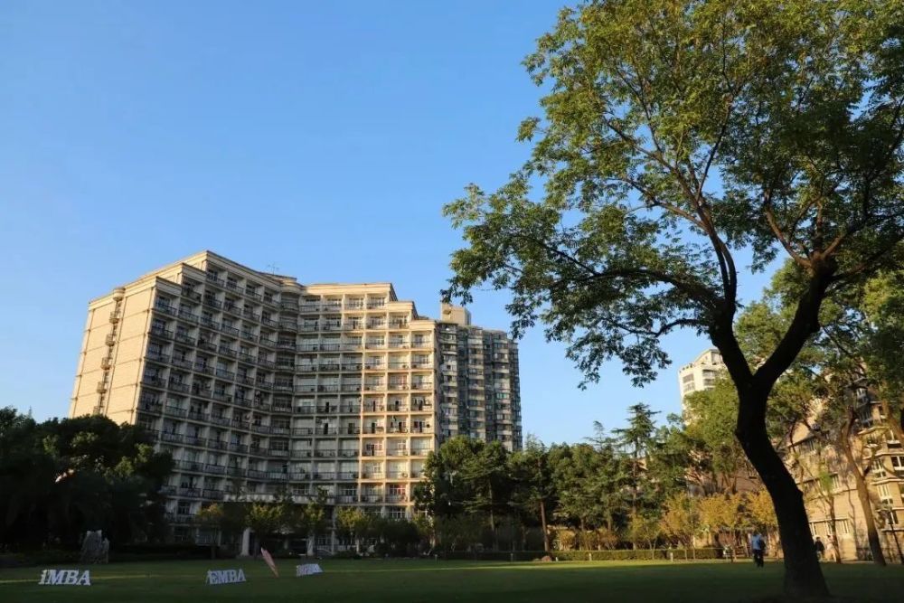 上海財經大學上海理工大學隨手拍下校園內的風景,用相機定格這一抹