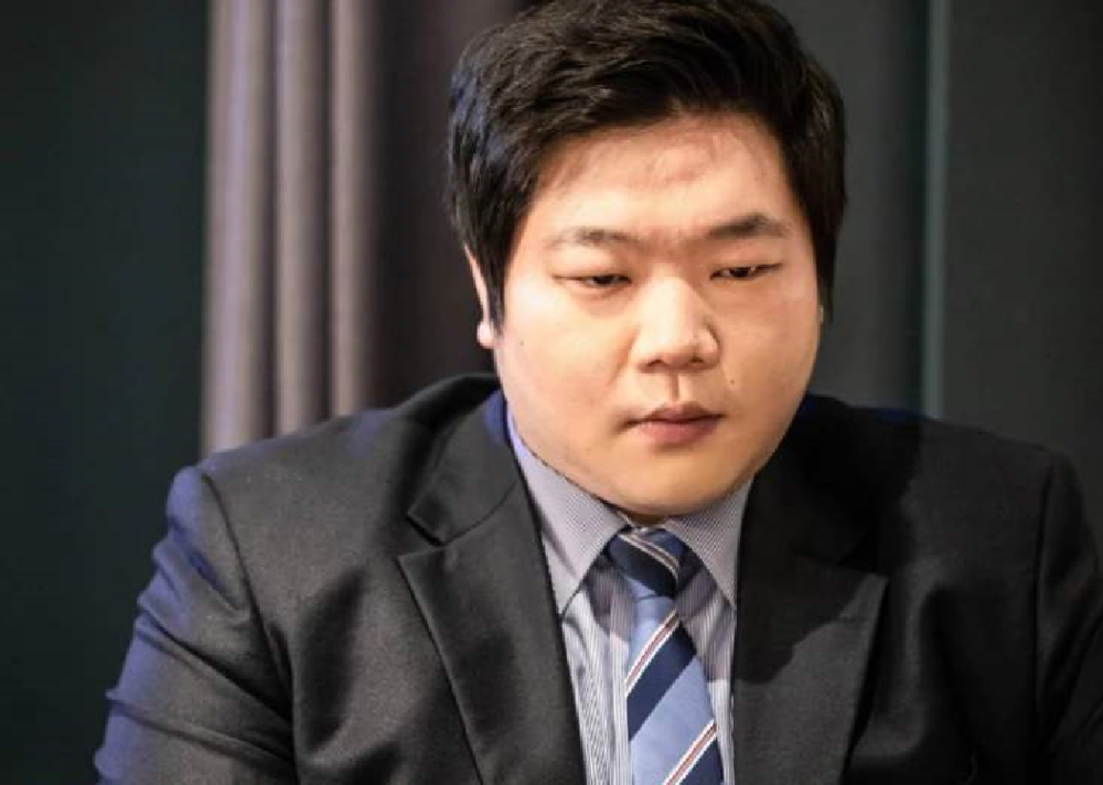 T1教练和分析师纷纷离队，T1正式公布战队人员变动