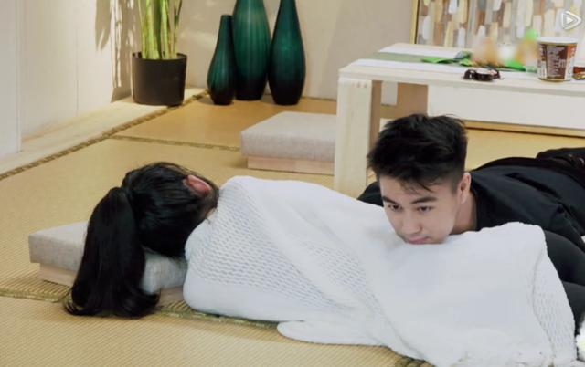 幸福三重奏|看过《幸福三重奏》之后，我大概相信，奚梦瑶何猷君是真爱了