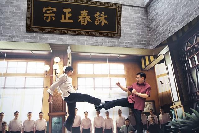 甄子丹|吕良伟甄子丹久违同框，俩人都不像六十多岁，自曝被当作亲家