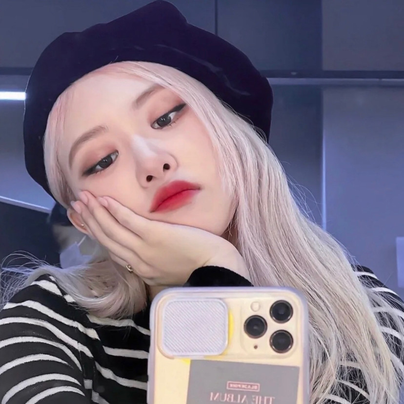blackpink rosie头像 她野蛮生长,成为我心中最美的玫瑰!