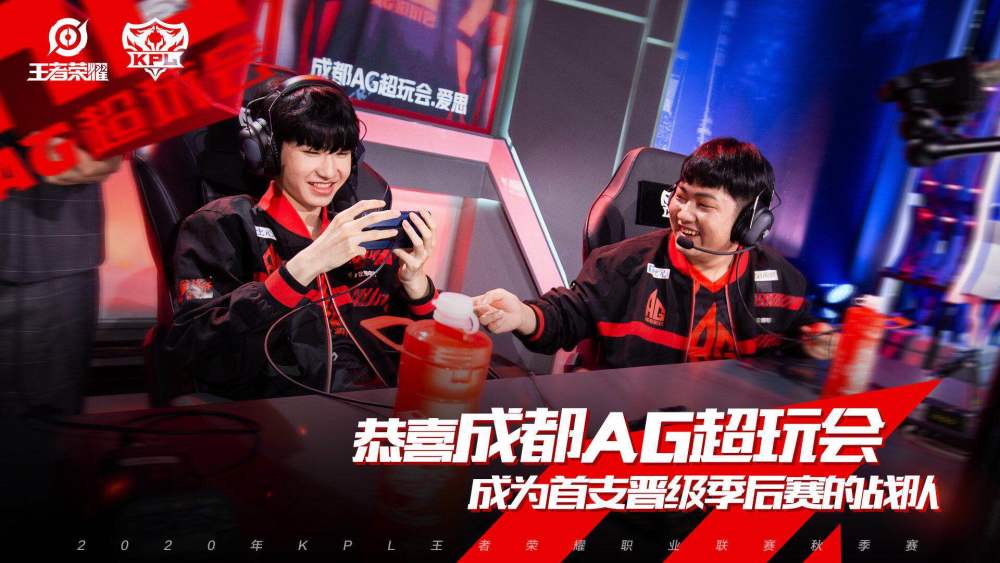 KPL月光微博叫嚣其他战队，却被老对手久哲回应“飘了“