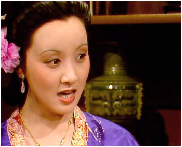 贾珍|王熙凤协理宁国府的背后，潜藏着汹涌的暗流，以及她的命运悲剧