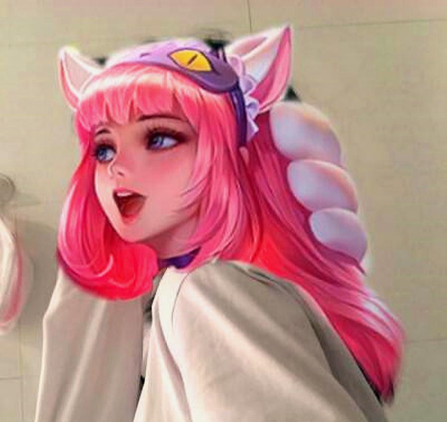 今天正好在整理素材的时候,找了了几组王者荣耀"换头"的图片,我觉得