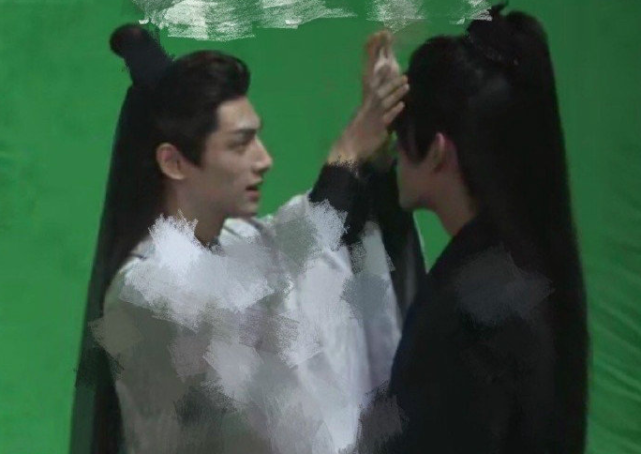 宋威龙|谁说只有飞云系会营业，宋威龙和井柏然也开始了，磕到了！