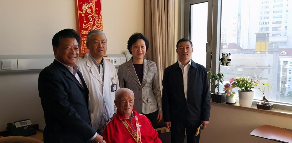 院士|他是“当代钱学森”，放弃美国光环，祖父今年109岁是中科院士