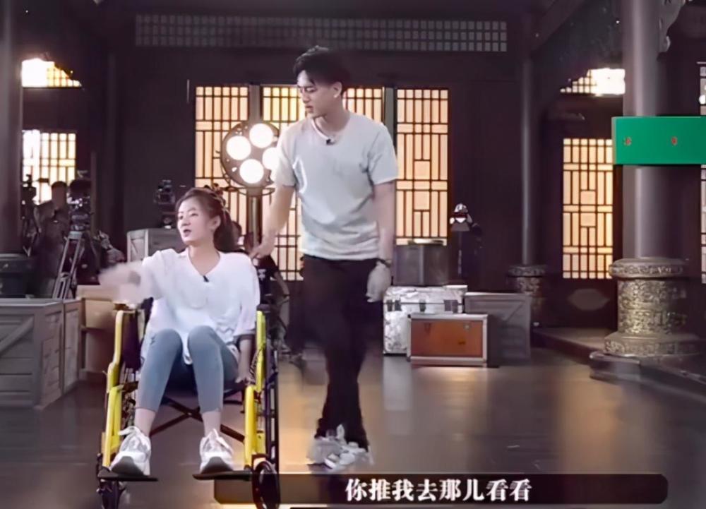 于正|于正又惹争议，晒绿茶图被指内涵赵露思，遭对方兴师问罪后连否认