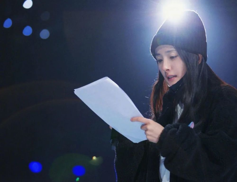 杨幂|杨幂的少女幂称号横走江湖不是白叫的，生图踢翻百万摄影师