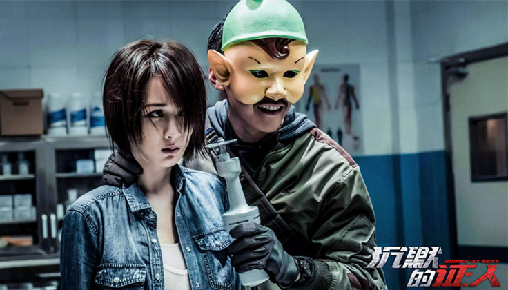 杨紫|杨紫素颜出席发布会，不化妆不是因为不爱美，原因体现高素养