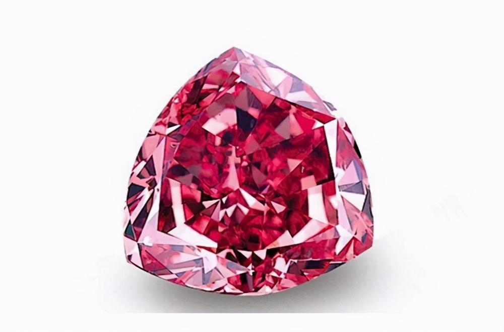 揭秘钻石:到底什么是血钻?