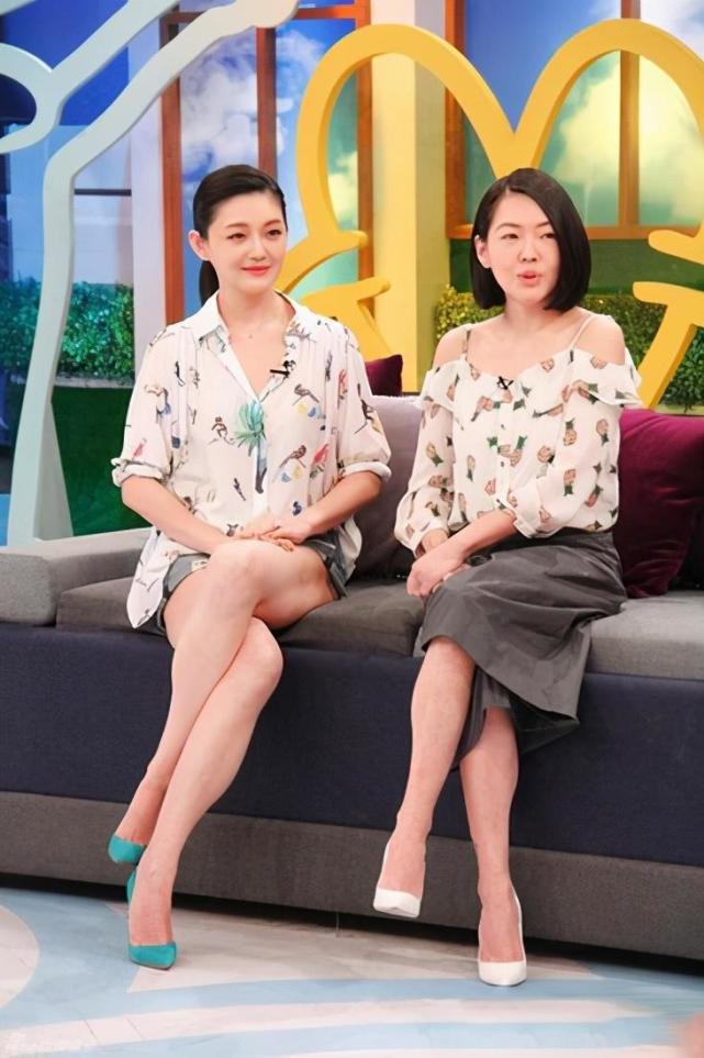大s久违露面和小s聚餐因照顾儿女消瘦不少姐妹将合作新节目