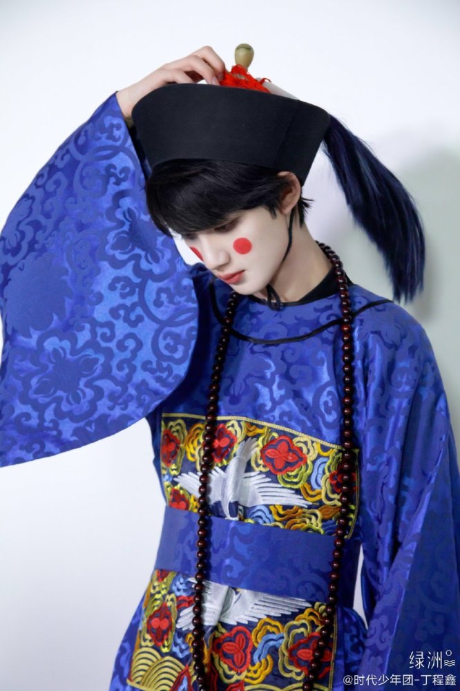 鱼翔|拿4A的丁程鑫，流量与演技并存