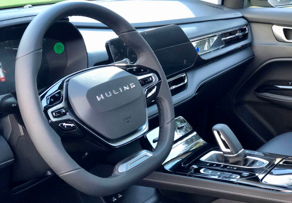 4 x"大四座"亲民神车 五菱银标首款车型凯捷上市售8.58万元起