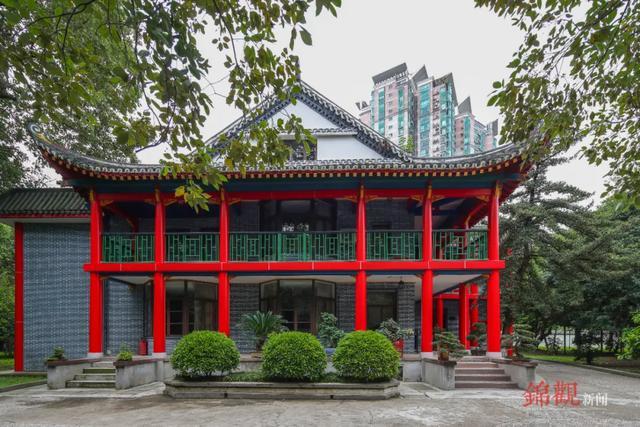 金陵大学,金陵女子大学,齐鲁大学,燕京大学四校共撰《纪念碑》铭记